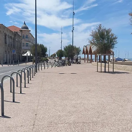 Dans En Front De - 4910 Soulac-sur-Mer