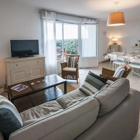 Dans En Front De - 4910 Apartment